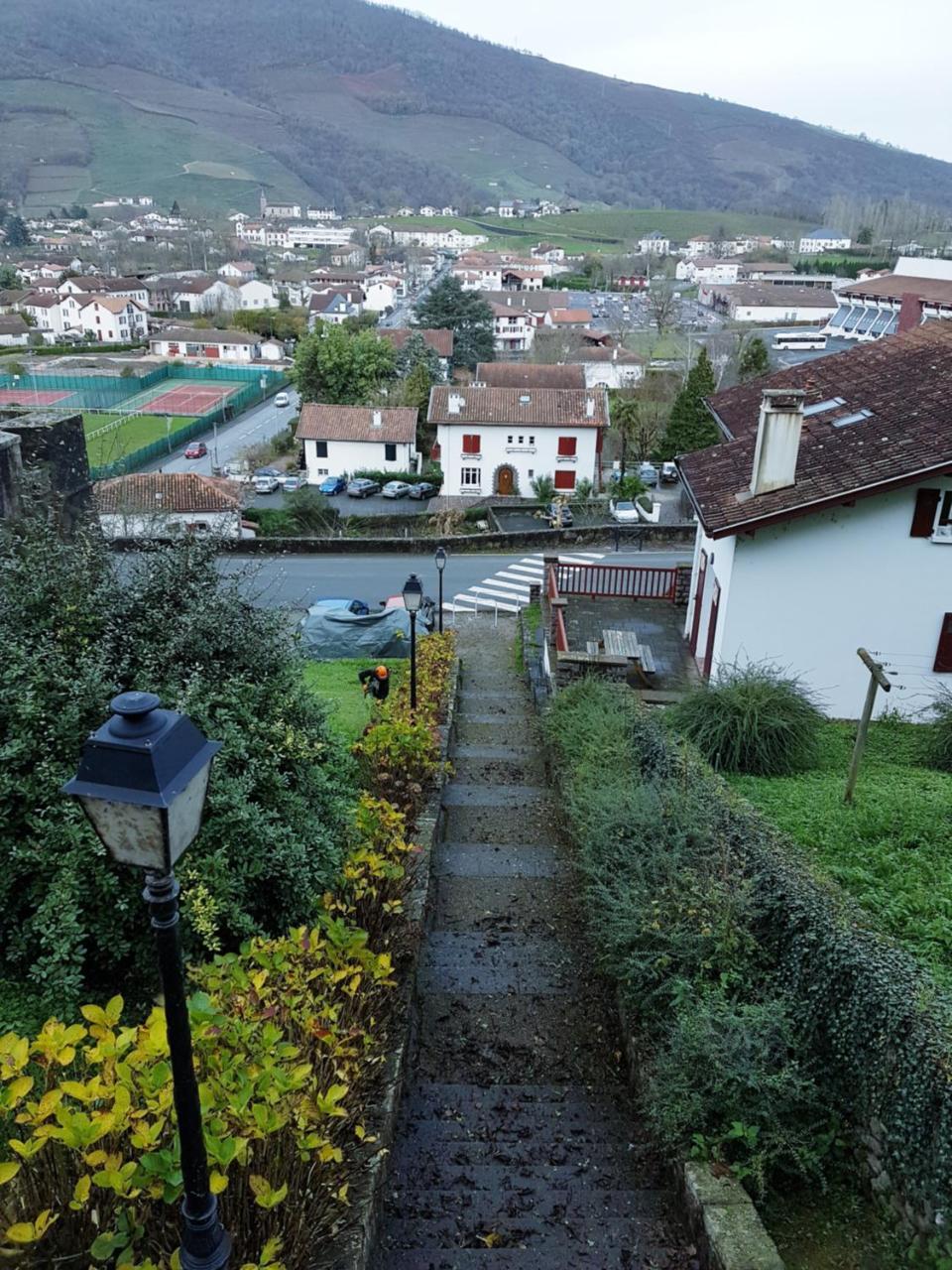 Auberge Du Pelerin Saint-Jean-Pied-de-Port Buitenkant foto