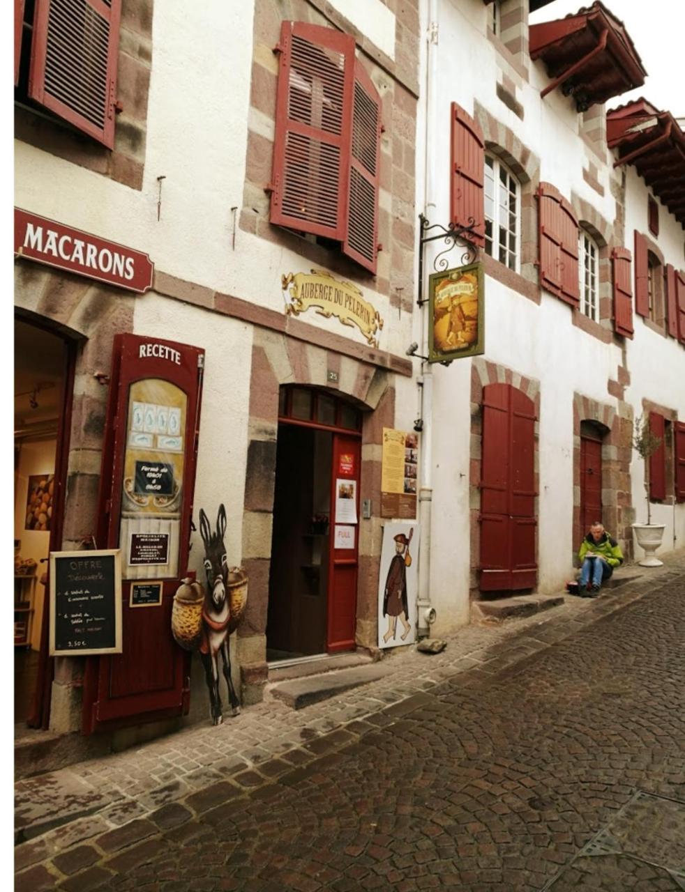 Auberge Du Pelerin Saint-Jean-Pied-de-Port Buitenkant foto